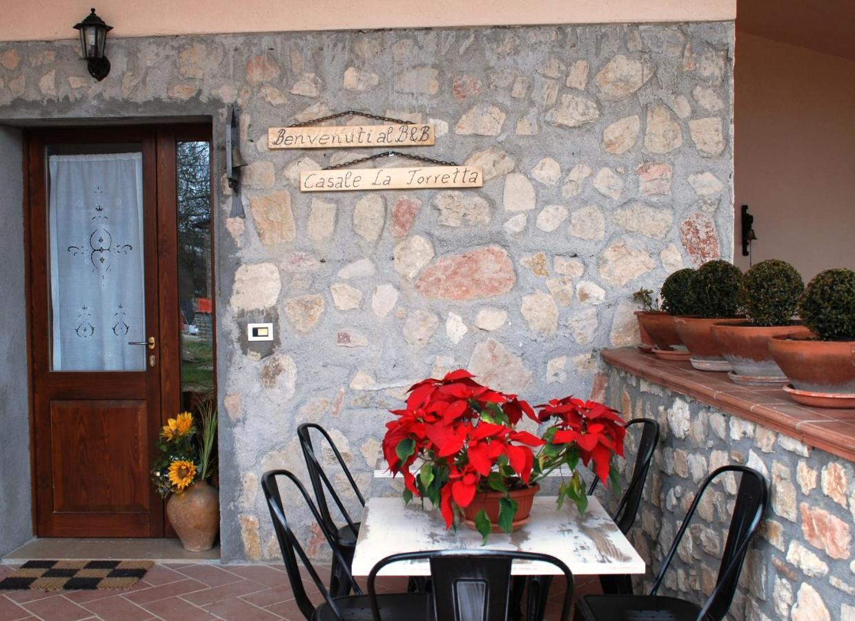 Bed and Breakfast Casale La Torretta Норча Экстерьер фото