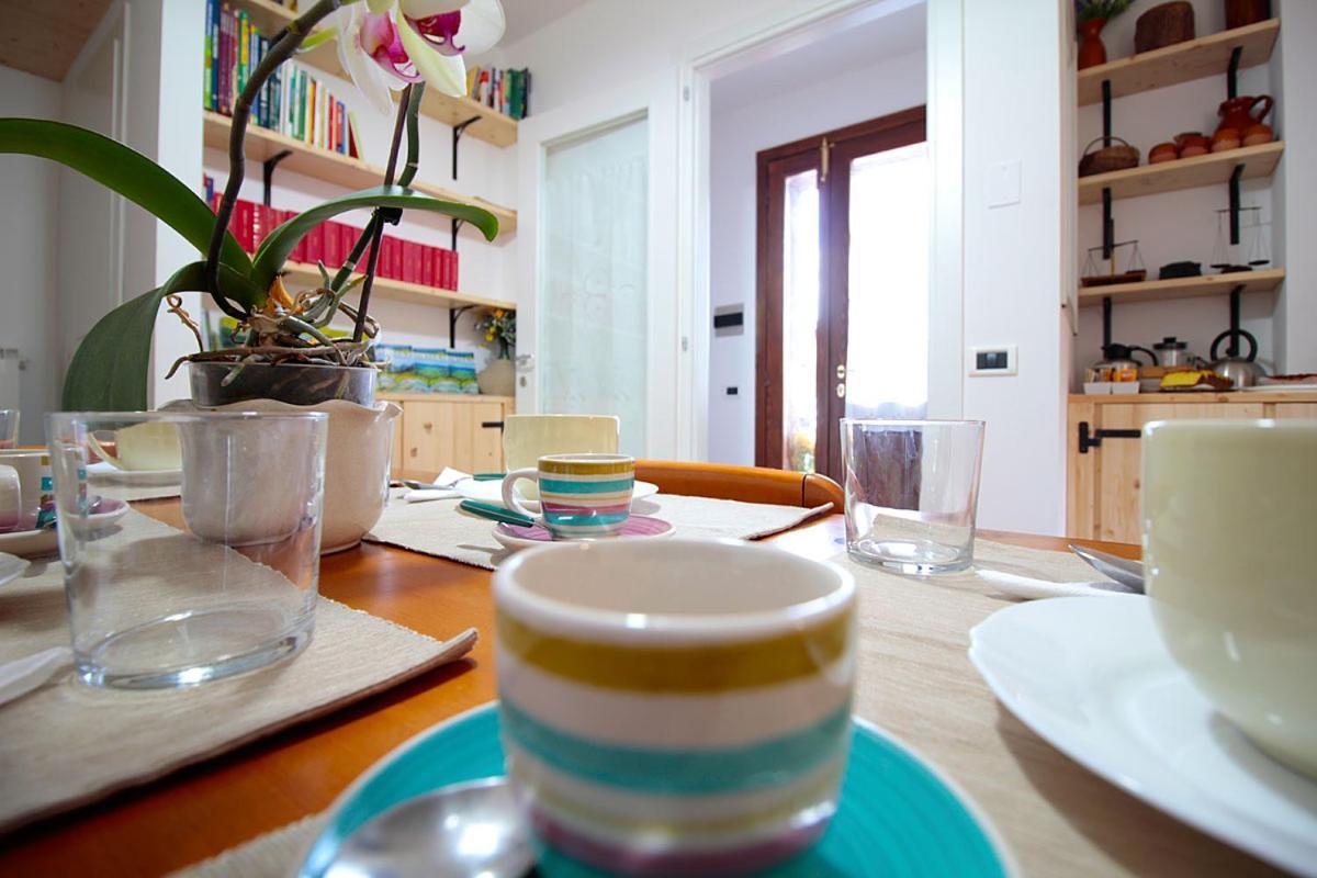 Bed and Breakfast Casale La Torretta Норча Экстерьер фото